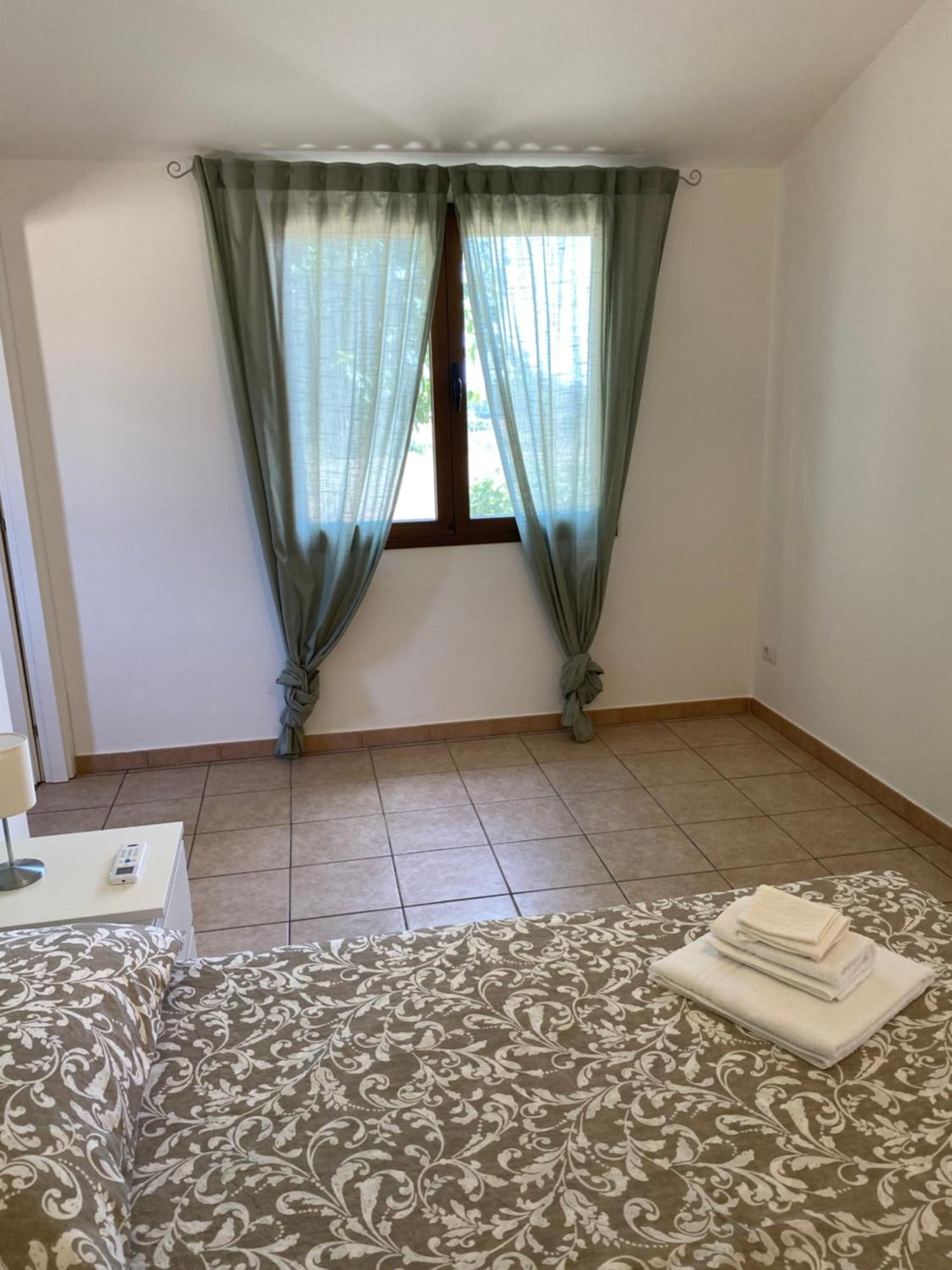 La Collina: L'Alba Apartman Castiadas Kültér fotó